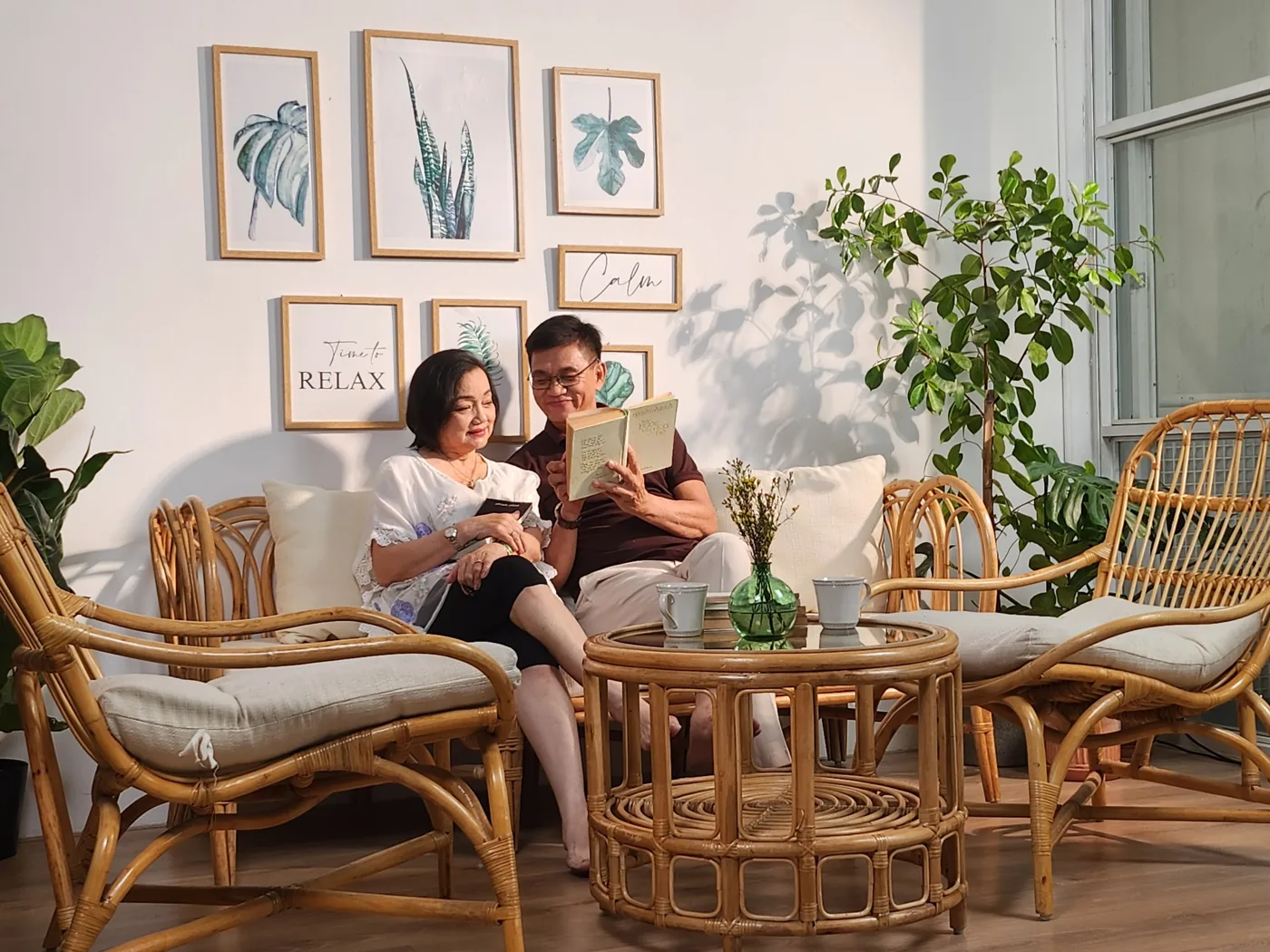 Cảnh diễn quảng cáo trong không gian phòng khách